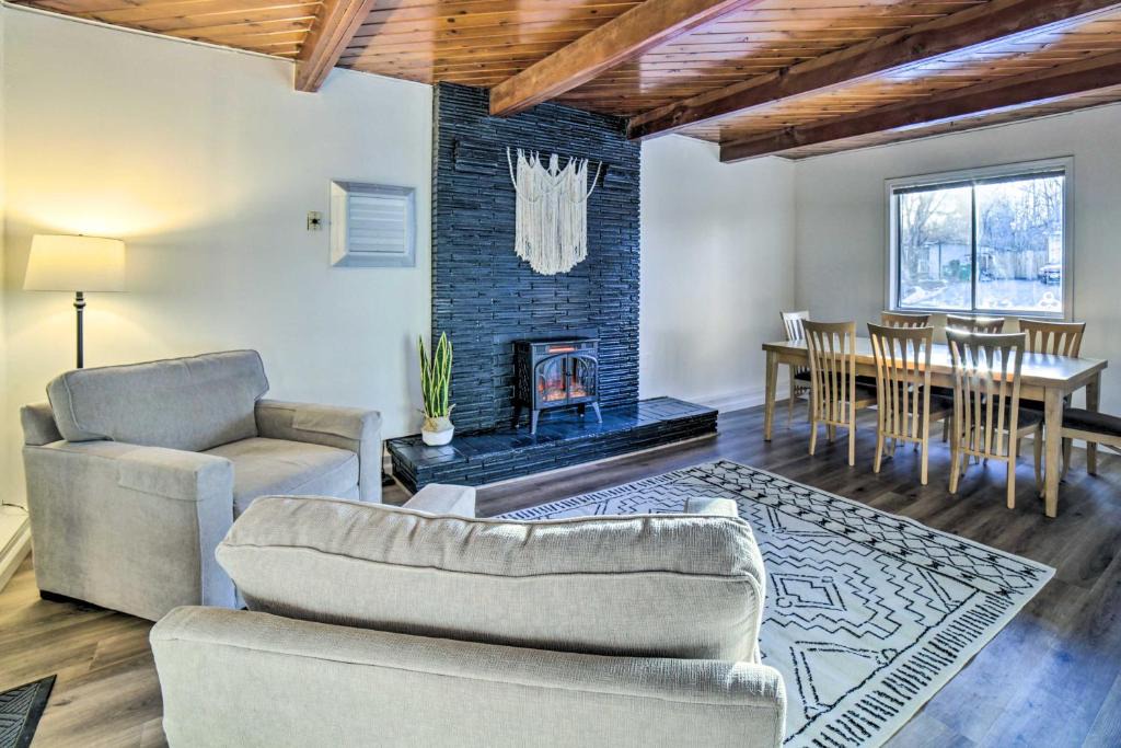 West University House | Gateway to Mt Rose Ski! Reno Home w/Fireplace