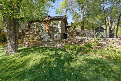 Old Bend House | Georgia Cottage in Bend OR