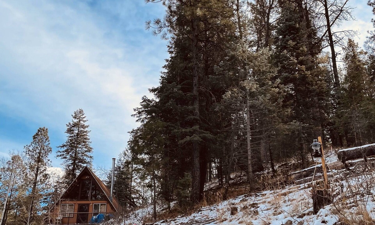 Potato Patch House | GoodNight Cabin in Prescott National Forest