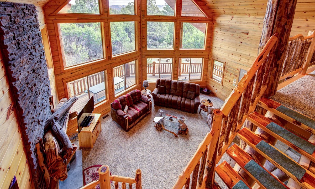 Long Valley Junction House | Gorgeous 5-Star Chalet Mid-way Between Bryce & Zion - Read our reviews!