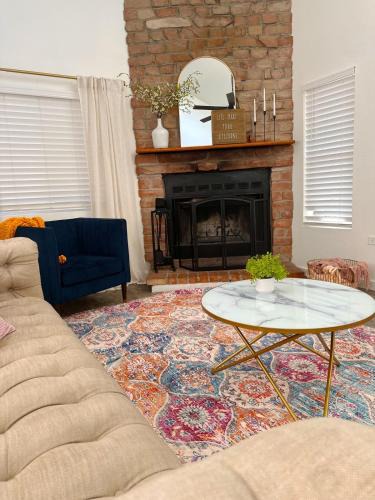 Cottonwood-Verde Village Villa | Grape Escape Winerys Sedona Cottonwood and Jerome