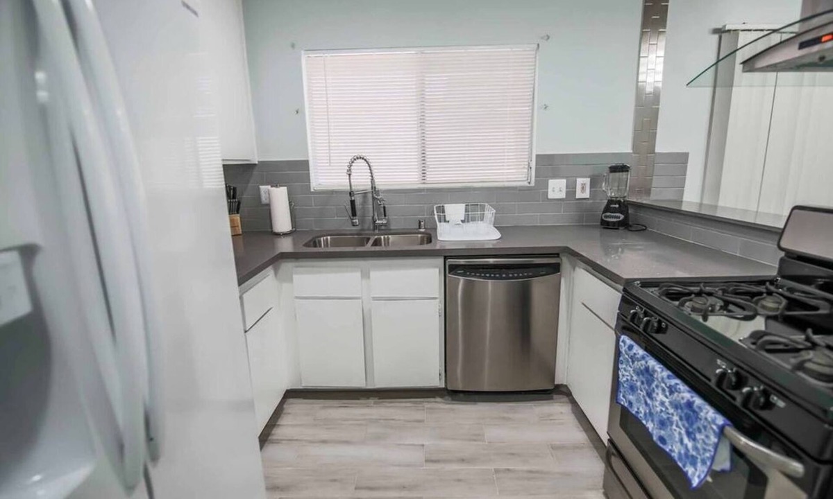Spring Valley Villa | Great Location! The perfect Vegas getaway.