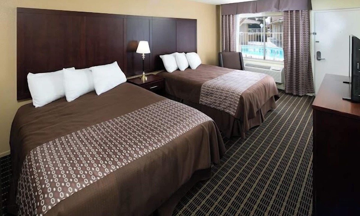 Bechelli Hotel | GuestPlace Inn & Suites