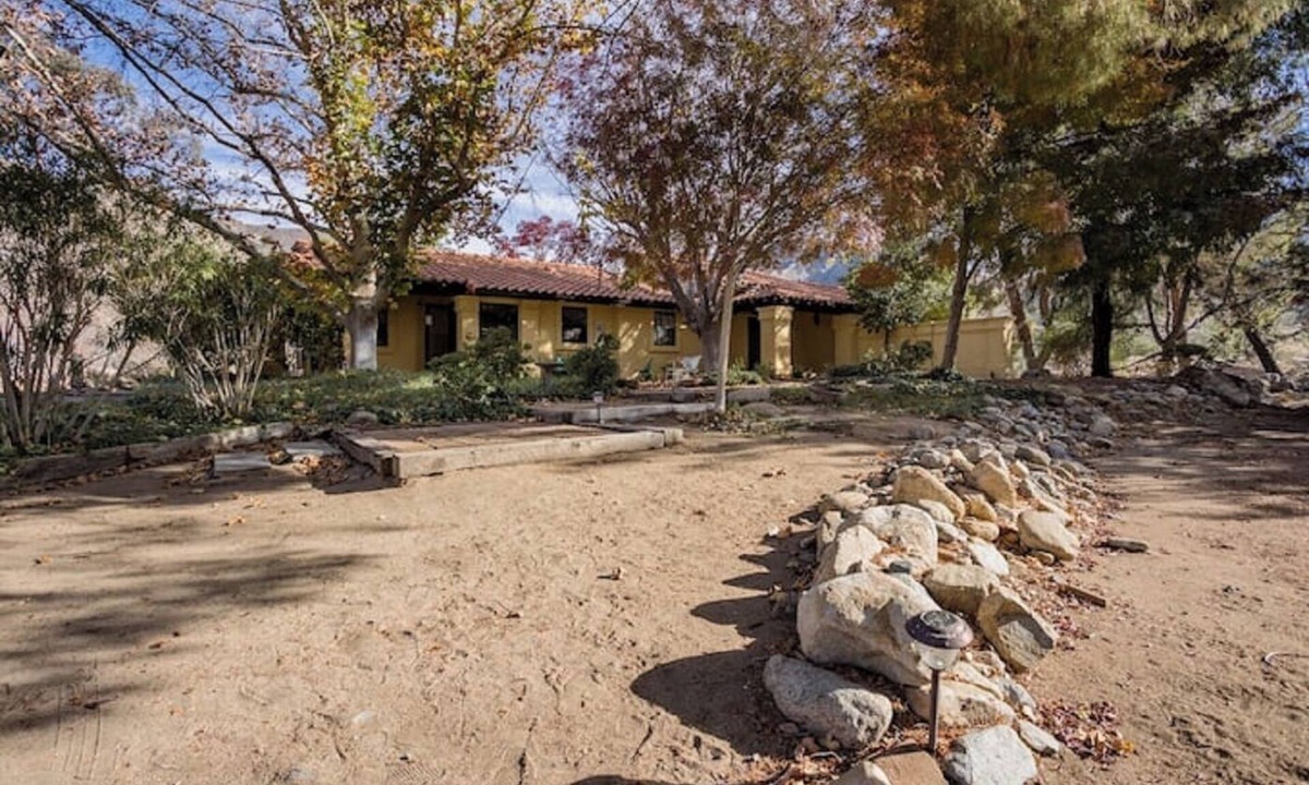 Lake Isabella House | Hacienda and Green Cabin - Perfect Lake Isabella Getaway Sleeps 12 Pet Friendly