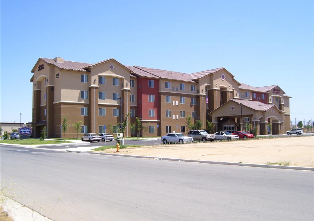 Greenacres Hotel | Hampton Inn and Suites Bakersfield North-Airport