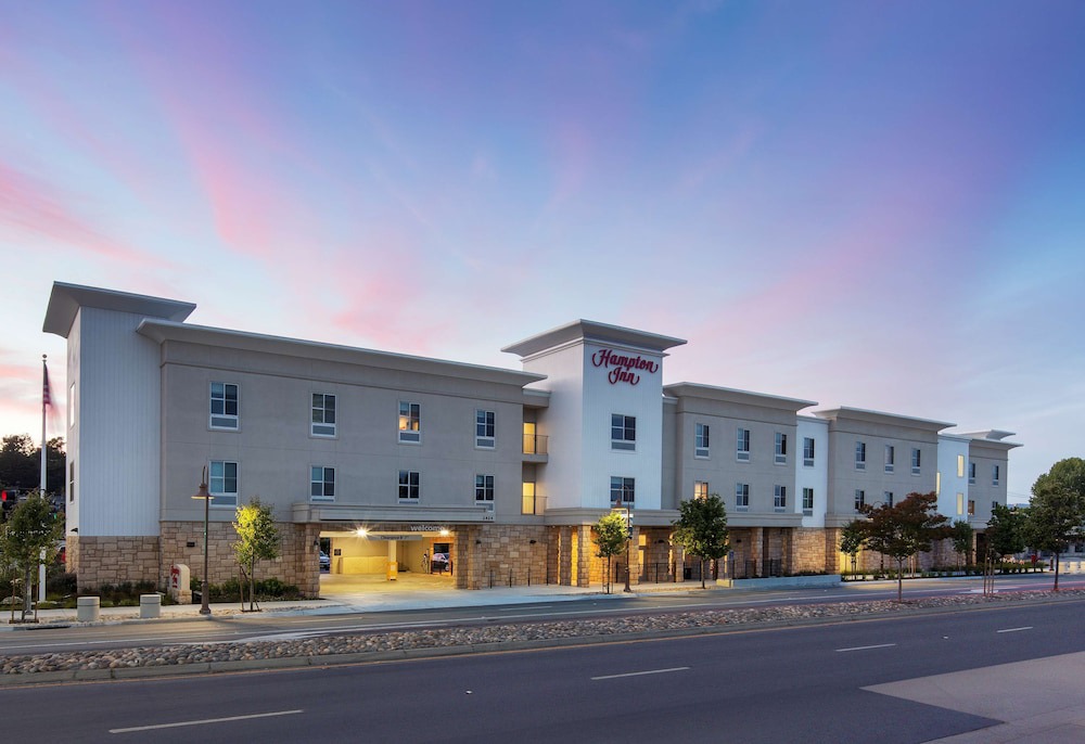 Westside Santa Cruz Hotel | Hampton Inn Santa Cruz West, Ca