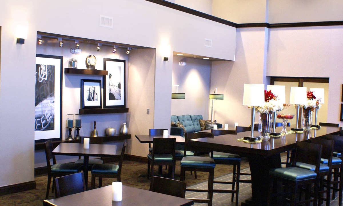 Fairfield Hotel | Hampton Inn & Suites Suisun City Waterfront