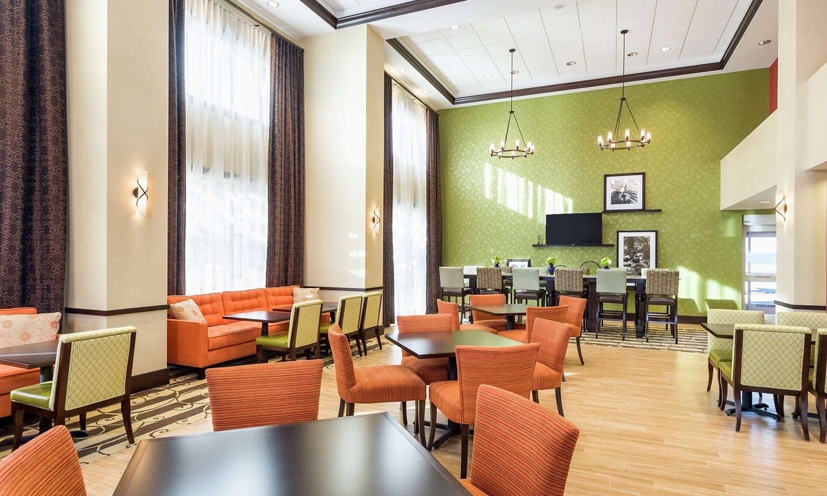 San Bernardino Hotel | Hampton Inn & Suites San Bernardino