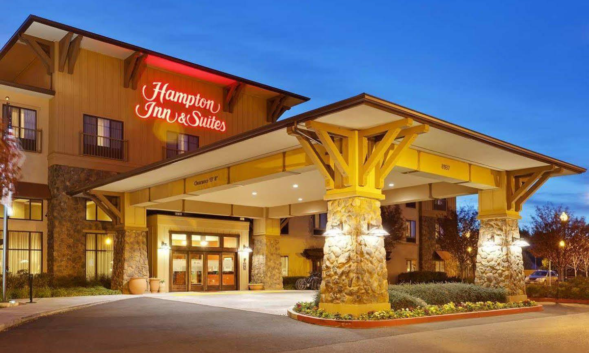 Windsor Hotel | Hampton Inn & Suites Windsor-Sonoma Wine Country