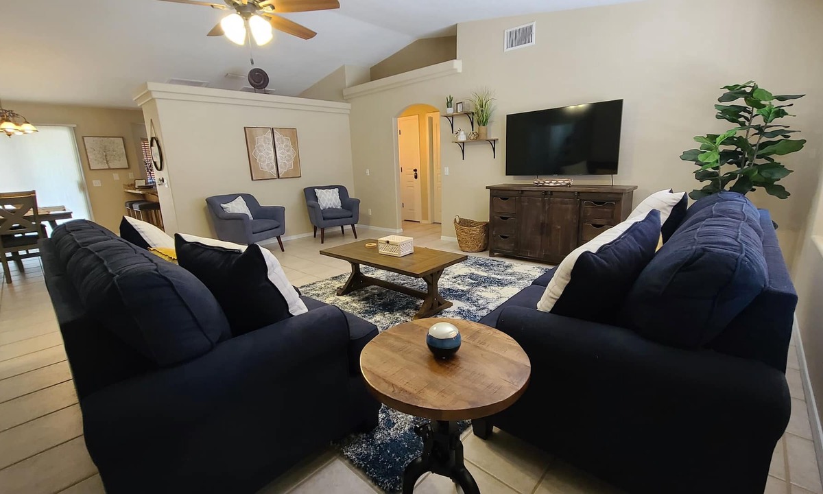 Lake Havasu City House | Havasu Haven - Open space and newly renovated