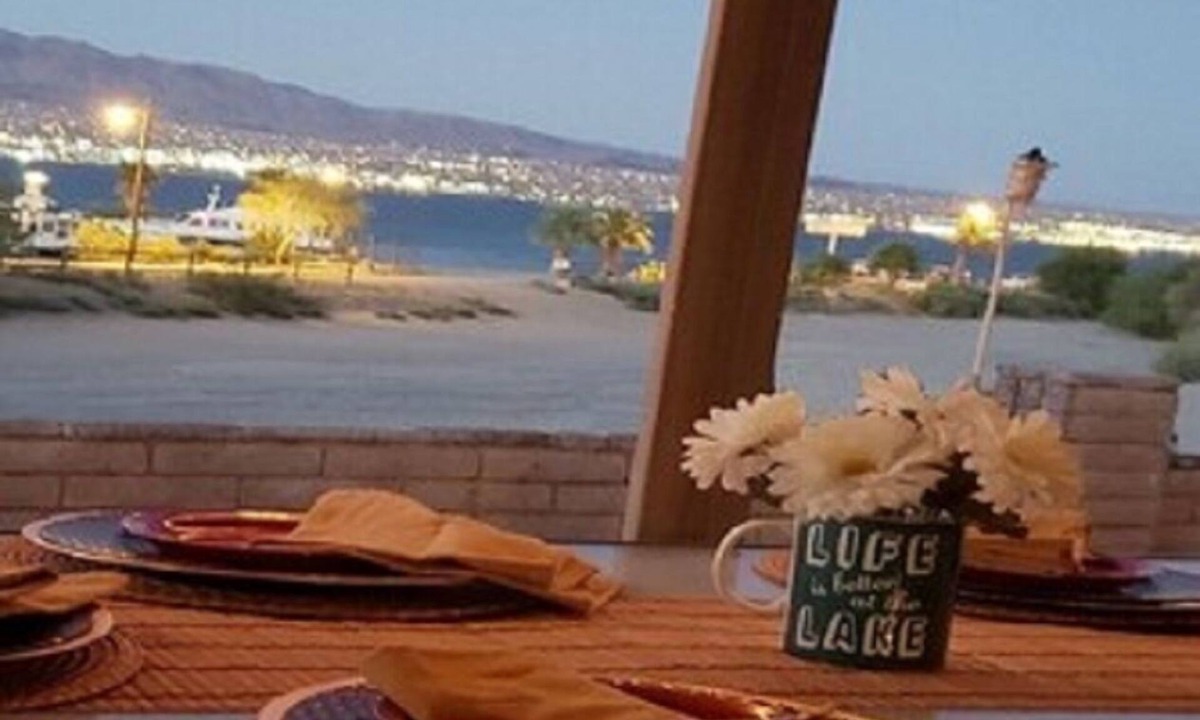 Needles House | Havasu Landing Heaven near Casino w/Panoramic Lake & City Views, Sleeps 8