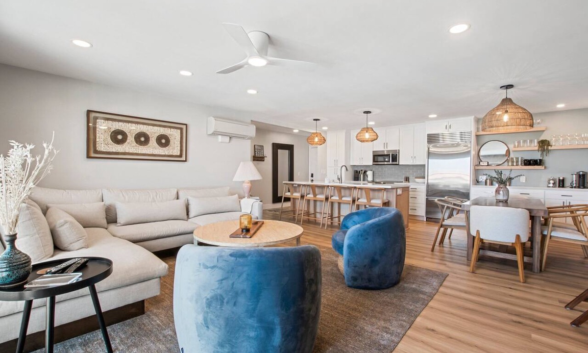 Village of La Jolla Condo | Heart of La Jolla Gem - Newly Renovated!