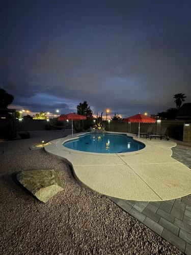 Mesa House | Heated Pool, Hot Tub, Games & more!
