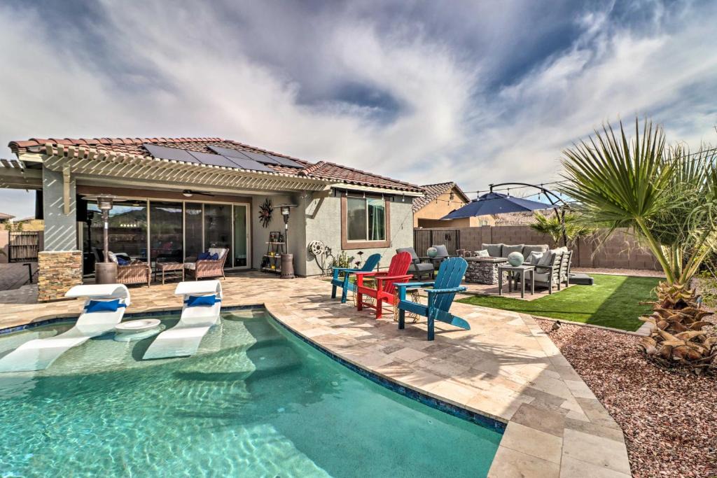 Estrella Mountain Ranch House | Heated Pool + Putting Green: Goodyear Retreat!
