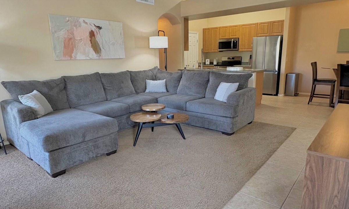 Parkwood Ranch Condo | Heated Pools, King Bed, Fast Wi-Fi – Gated East Mesa 2BR Condo with Balcony