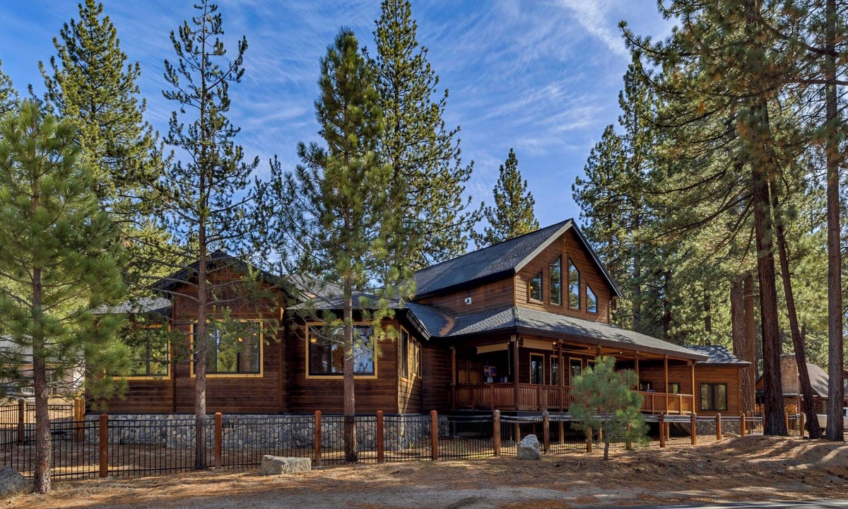 Bijou Park Acres House | Heavenly Valley Estate: Hot Tub, Pets