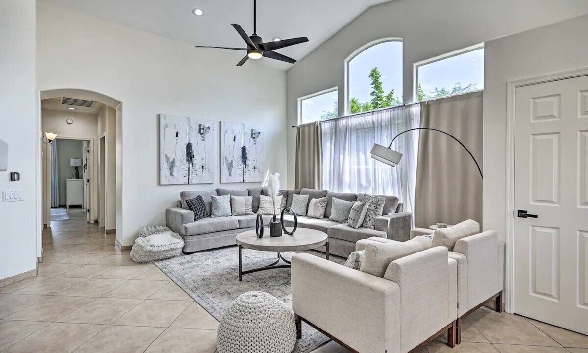 Arabian Views House | Hello Sunshine! Private Heated Pool Included!