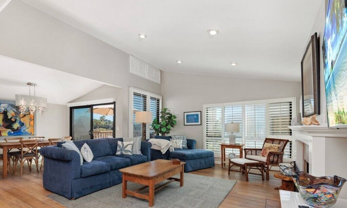 Solana Beach Condo | High Tides & Good Vibes - Beachside Retreat, A/C