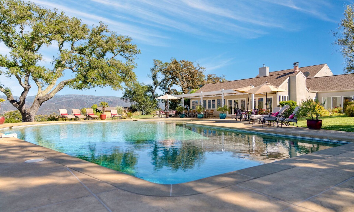 Glen Ellen House | Hilltop Pool + Patio + Panoramic Views | Wine Country Retreat | Sonoma Sunshine