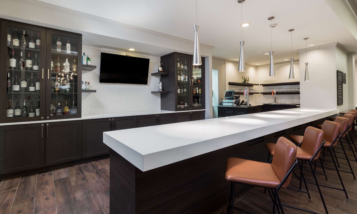 San Leandro Hotel | Hilton Garden Inn Oakland/San Leandro