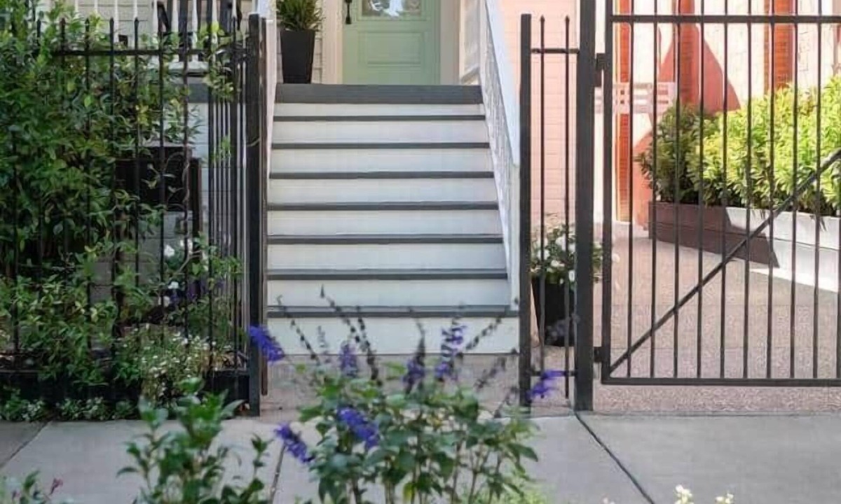 Downtown Sacramento House | Historic Cottage + Modern Luxury Walk to Capitol