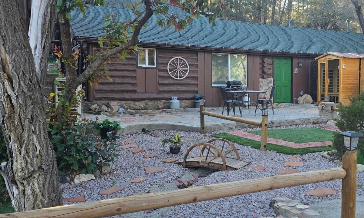 Mountain Club Cabin | Hitching Post B-New infrared sauna!
