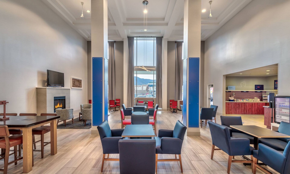 Minden Hotel | Holiday Inn Express Hotel & Suites Minden by IHG