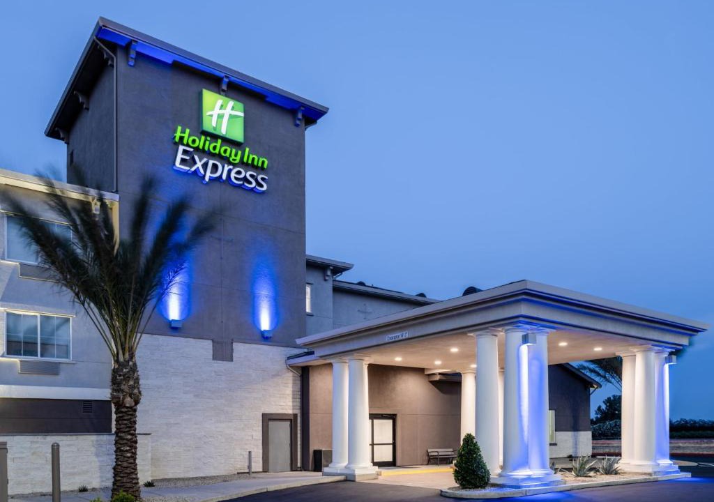 Lodi Hotel | Holiday Inn Express Lodi by IHG