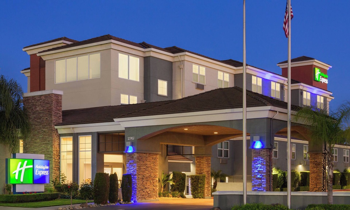 West Sacramento Hotel | Holiday Inn Express West Sacramento by IHG