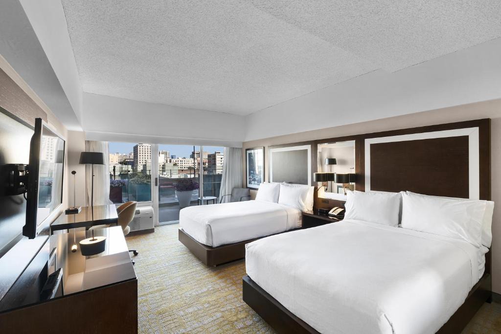 Nob Hill Hotel | Holiday Inn San Francisco - Golden Gateway newly renovated with No Resort Fee