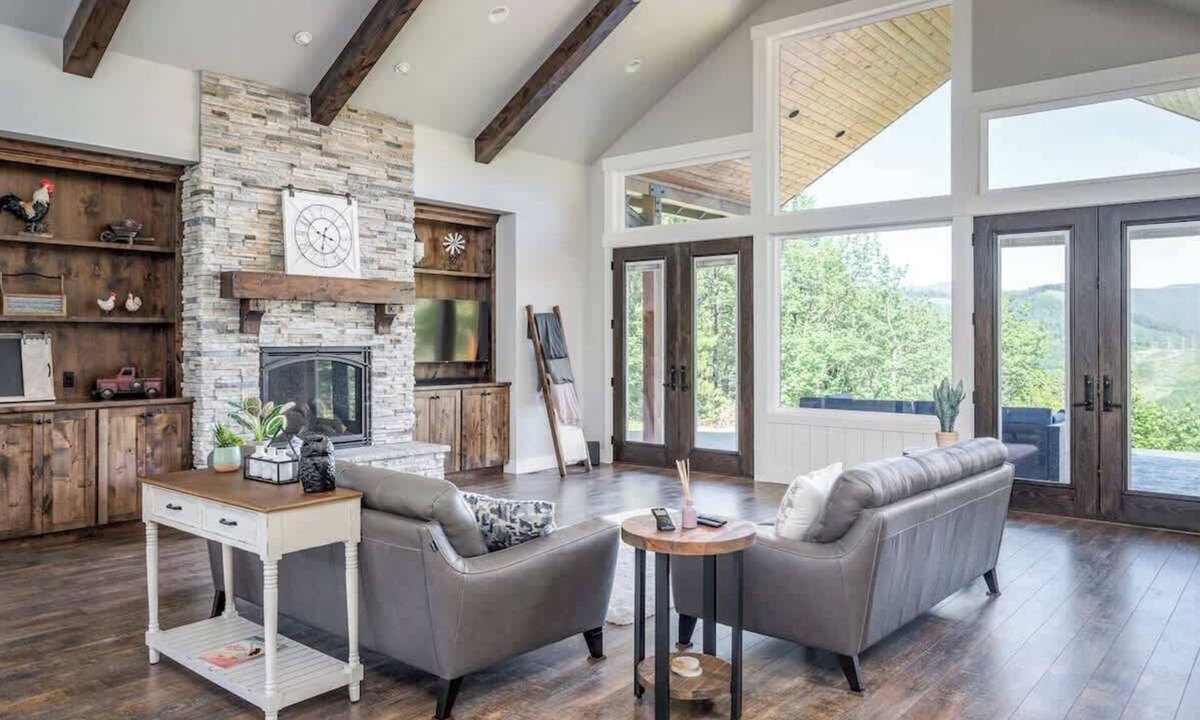 Sandy House | Hoodview House - Luxury Mt Hood Scenic Views