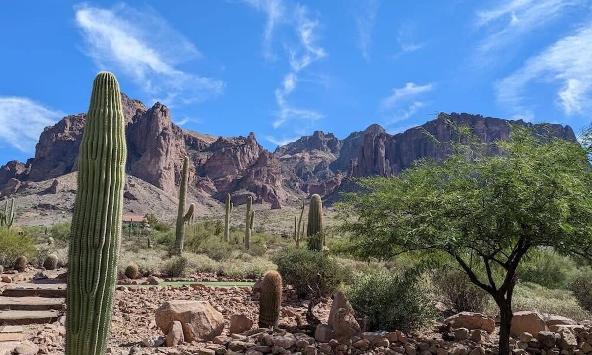 Apache Junction House | HOT Deals Stunning Views Covered Patio