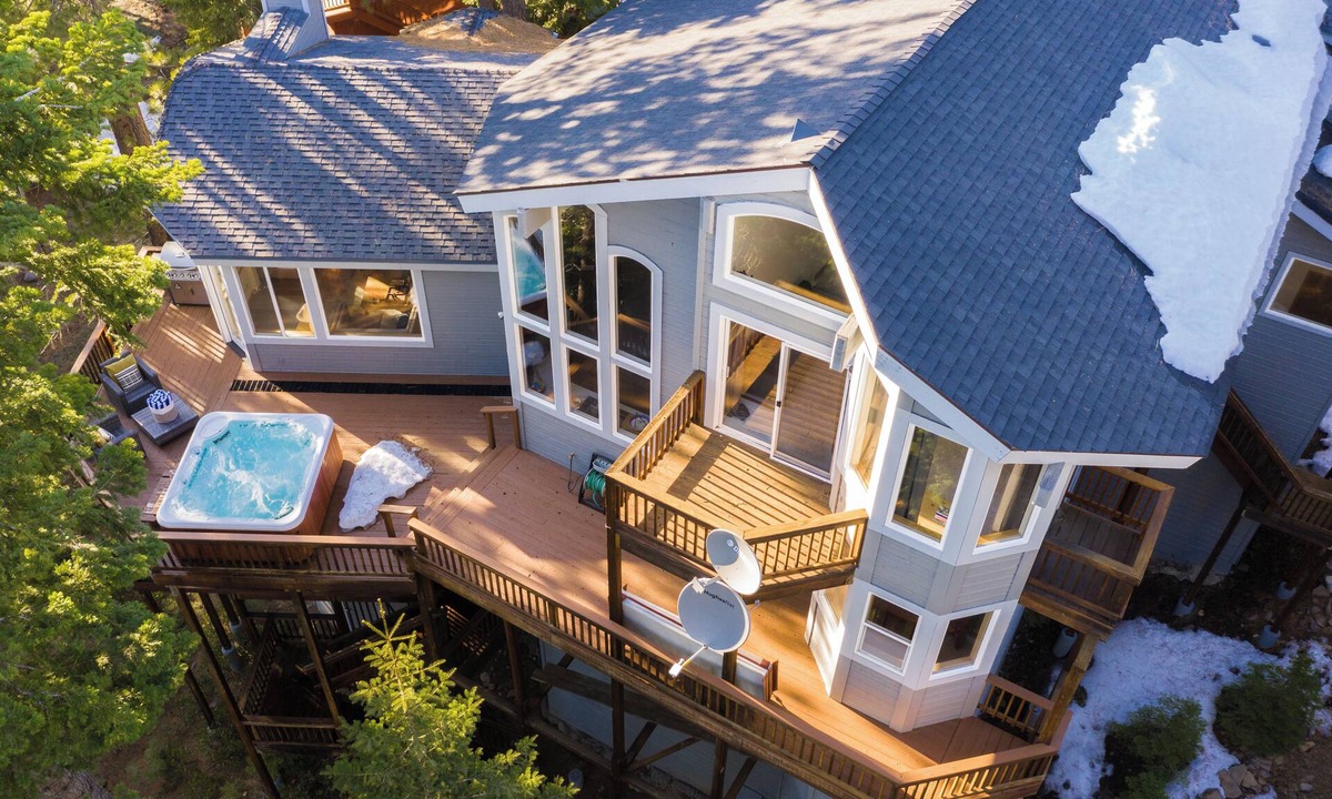 Truckee Cabin | Hot Tub, Firepit, Game Room, Deck, Mins to Lake + Truckee | Sparrow by AvantStay