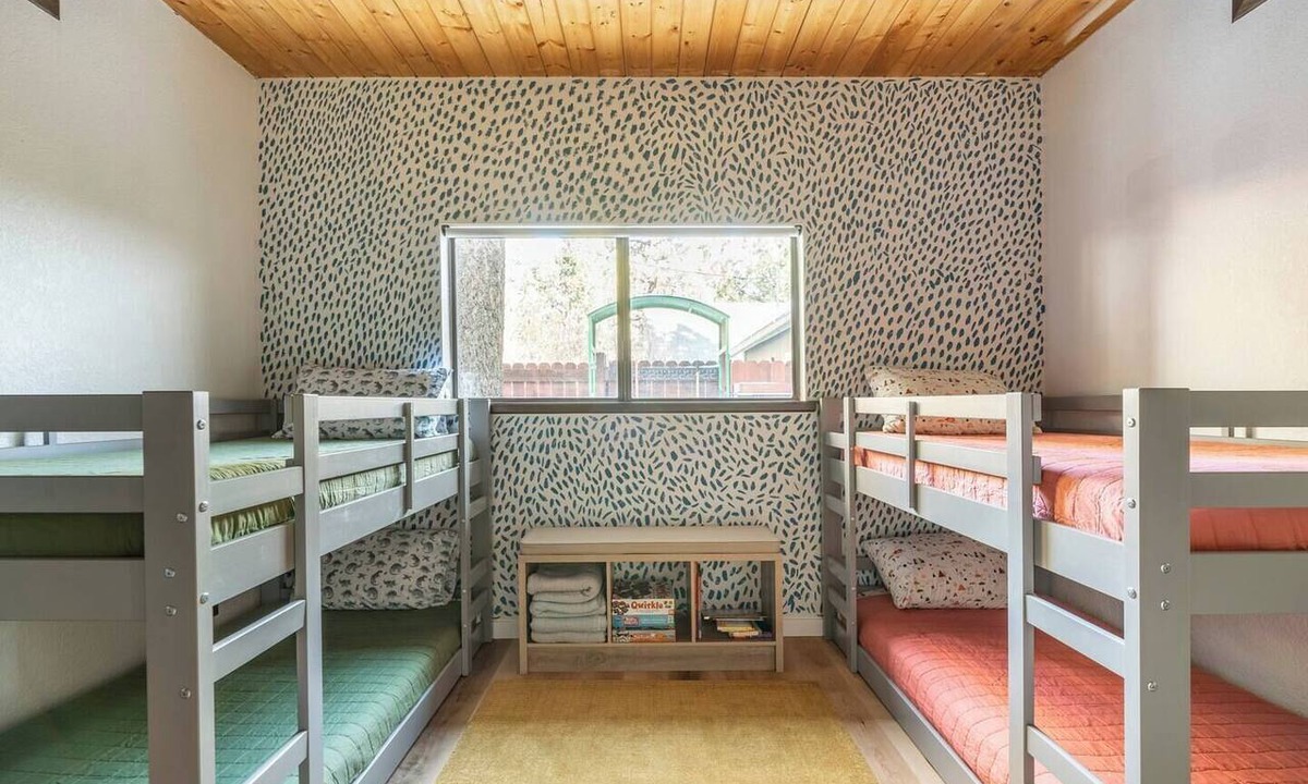 Whispering Forest Cabin | Hot Tub Spacious Cabin with Rustic Details BBQ