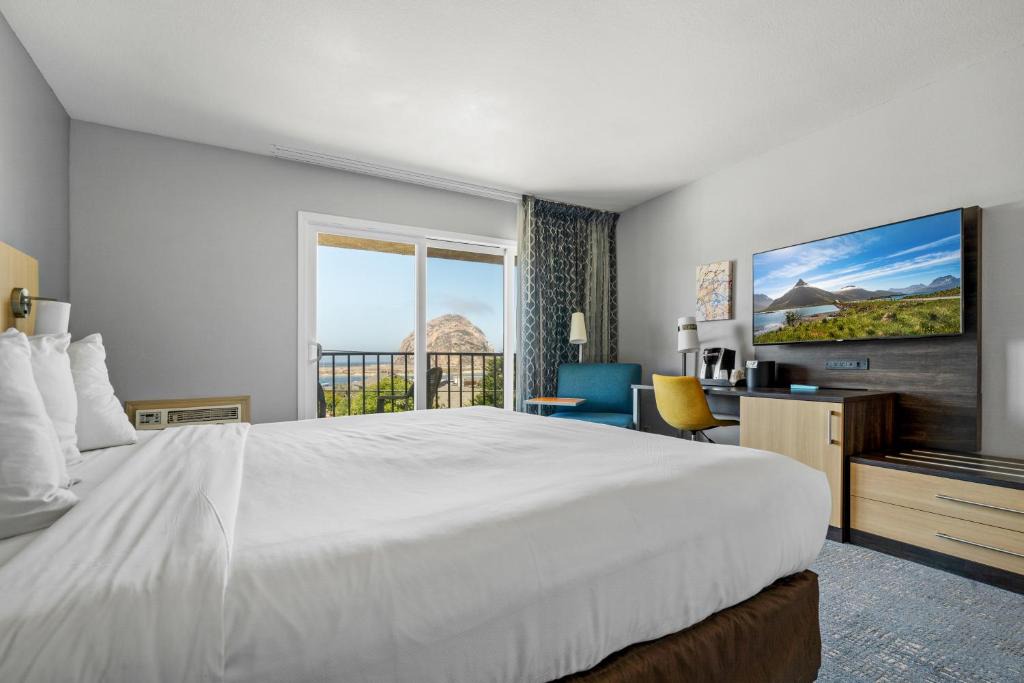 Morro Bay Hotel | Hotel Avisa Downtown