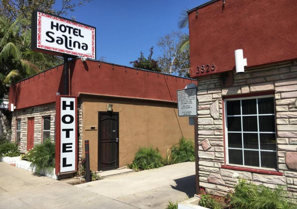 Bixby Knolls Hotel | Hotel Salina