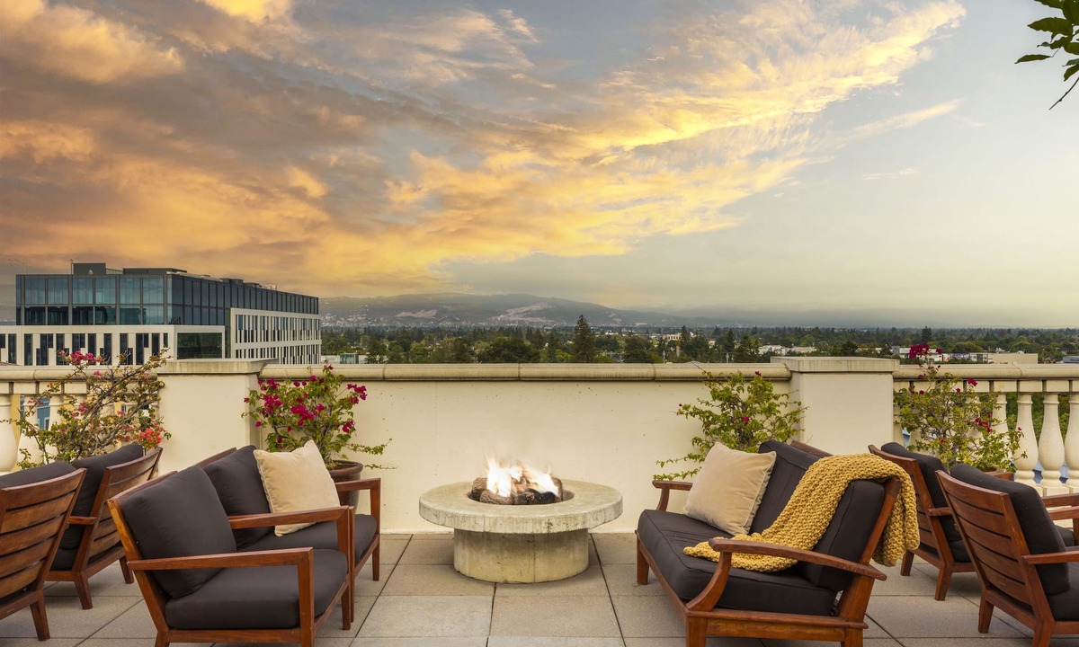 The Villas Hotel | Hotel Valencia Santana Row