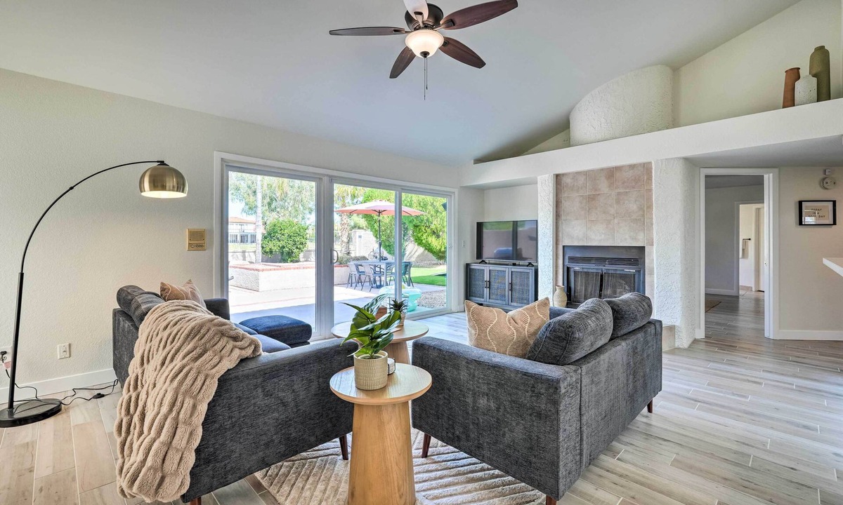 Arrowhead Ranch House | Ideal for Snowbirds! Poolside Getaway in Glendale