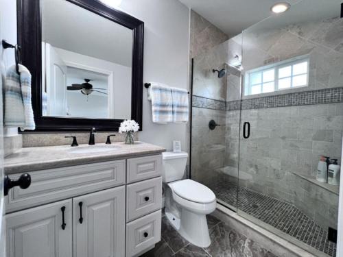Hermosa Village House | Incredible 5 Bedroom, 4 Bath, Rock Pool & Jacuzzi Home, 1/2 Mile Walk To Disney