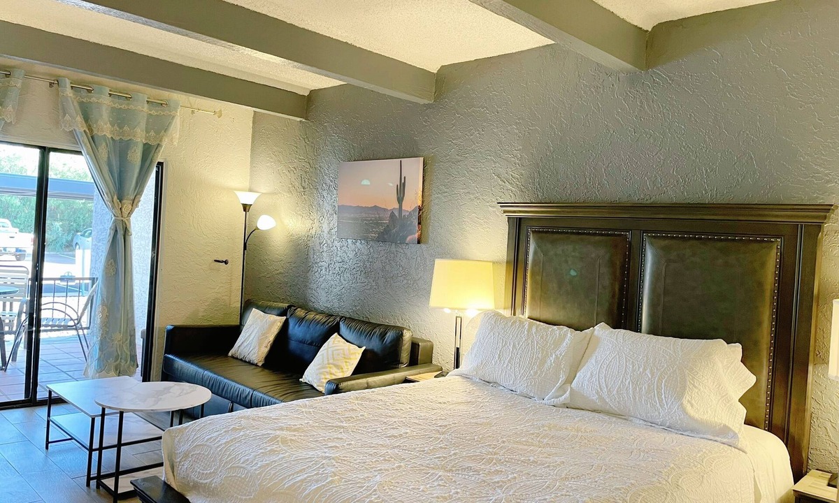 South Scottsdale Apartment | Inviting Studio Near Popular Attractions in Central Scottsdale