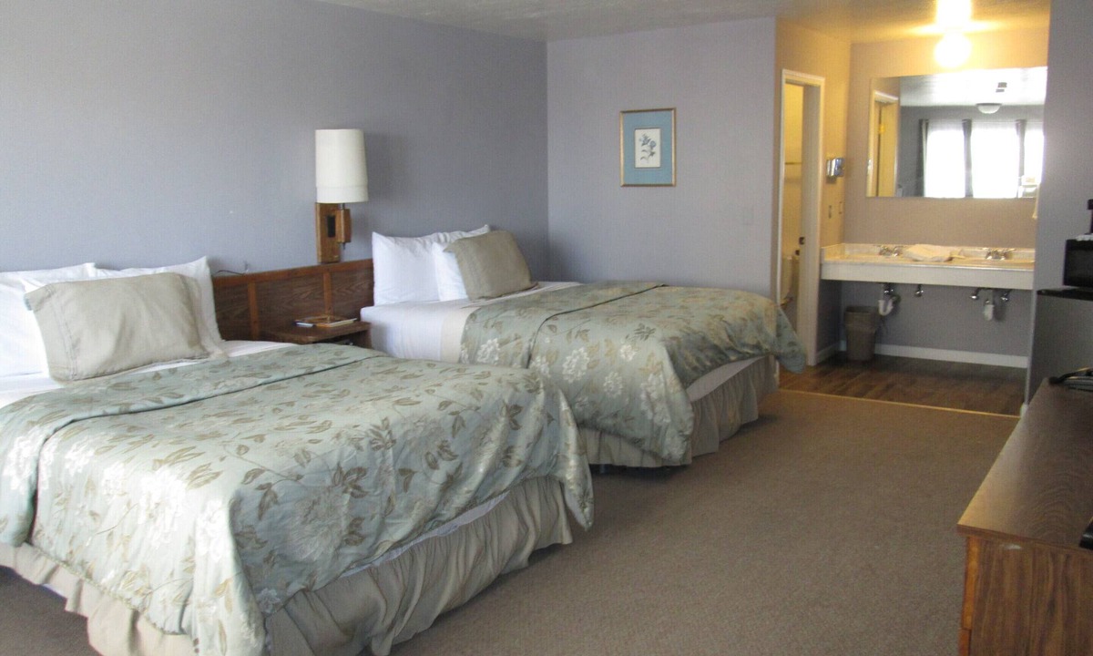 Tonopah Hotel | Jim Butler Inn & Suites
