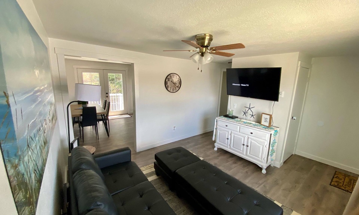 Orangeville House | Joe’s Valley Coastal Cottage Left Fork