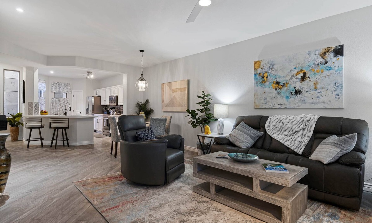 Kierland Condo | Kierland/Scottsdale 2BR Gated, Pool, Spa, 2 car Garage, Universal EV charger