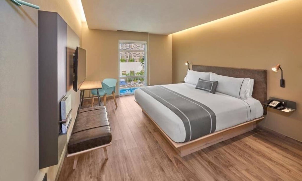 El Sauzal Hotel | King Room in Ensenada | Free Breakfast