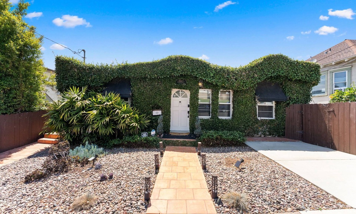 Bankers Hill House | La Dolce Vita by Coastline Vacation Rentals