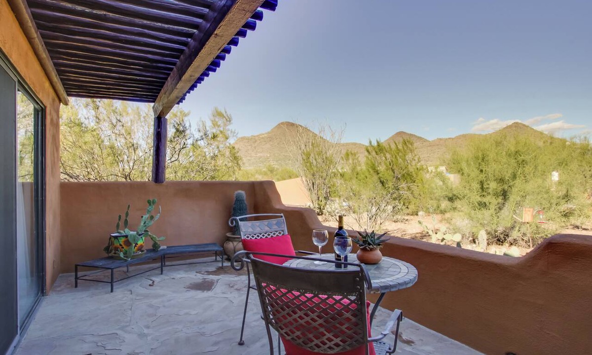 Cave Creek Apartment | 'La Paloma' - Full Circle Ranch Studio w/Views!