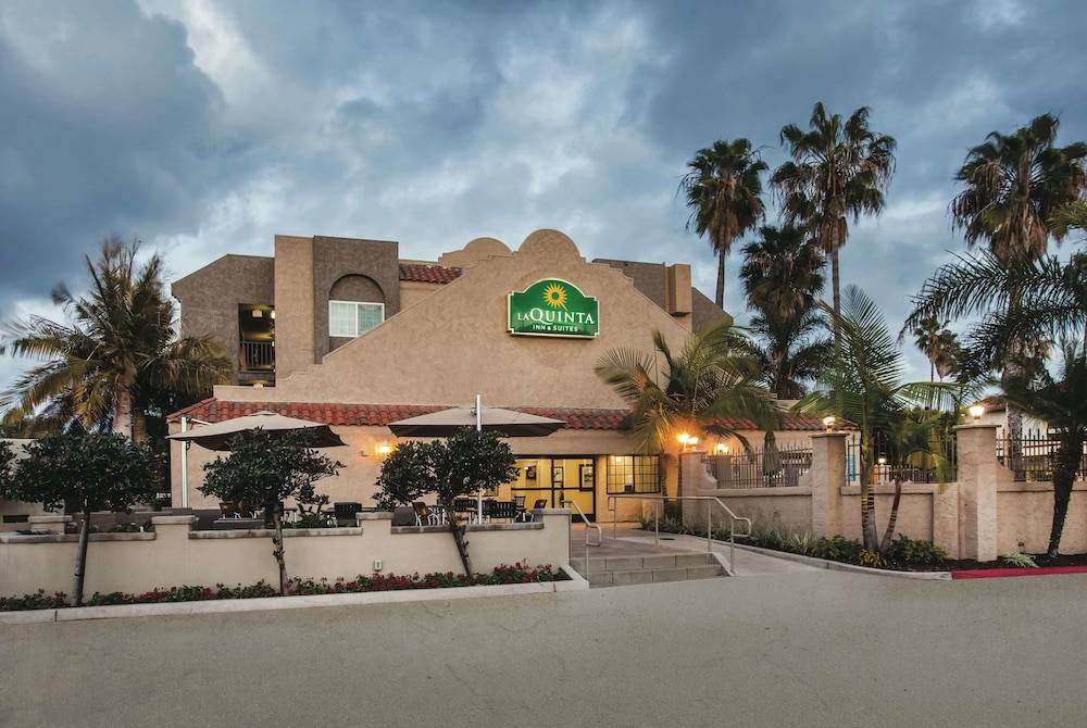 Carlsbad Hotel | La Quinta by Wyndham Carlsbad - Legoland Area