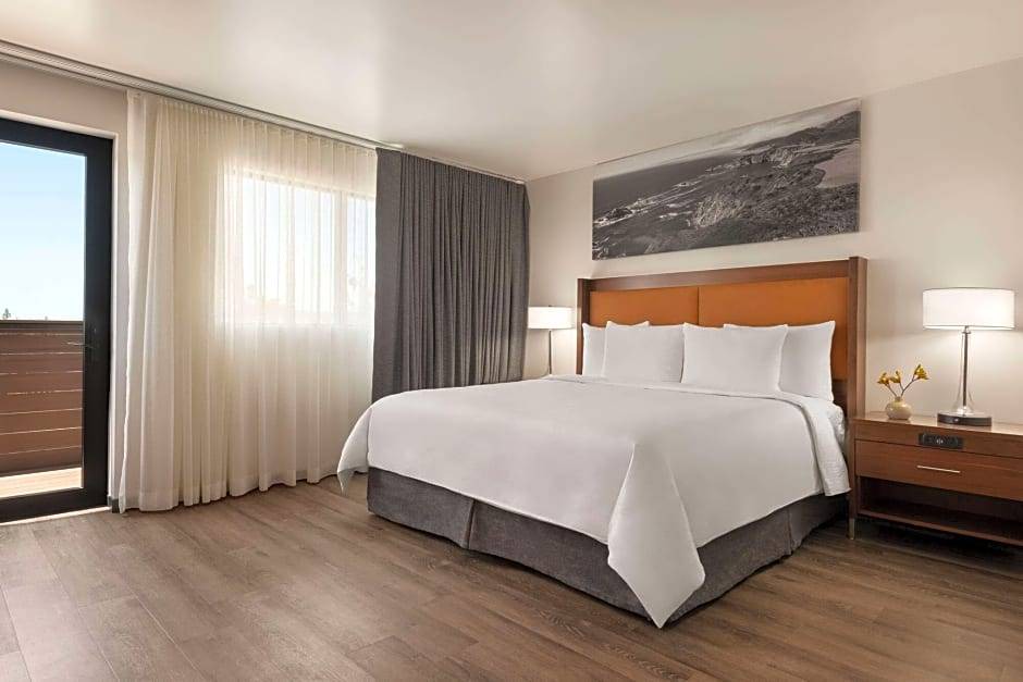 San Luis Obispo Hotel | La Quinta Inn & Suites by Wyndham San Luis Obispo Downtown