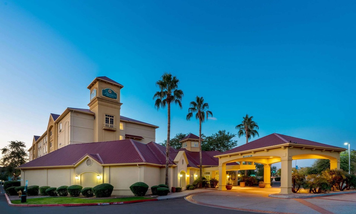 Peoria Hotel | La Quinta Inn & Suites by Wyndham Phoenix West Peoria