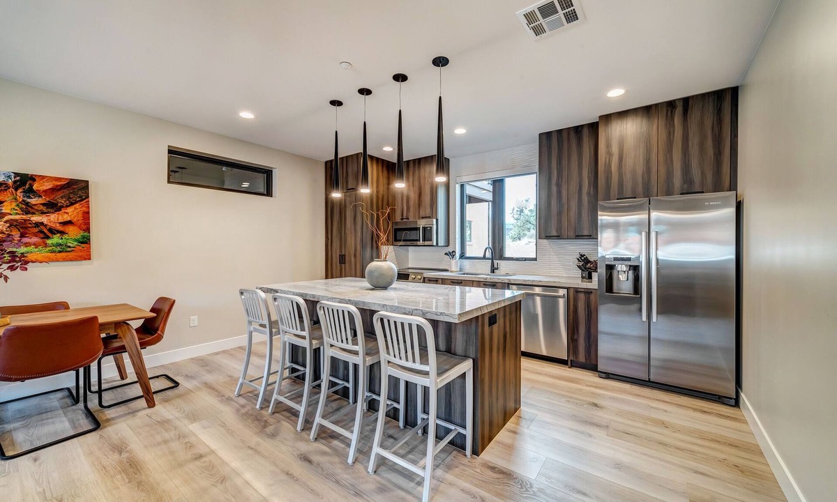 Zion National Park South Entrance Villa | LaFave-Luxury Villa at Zion: Kolob Arch